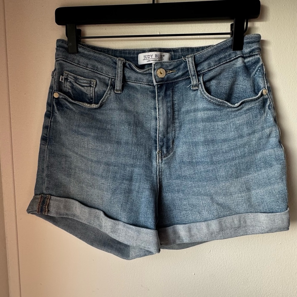 Judy Blue Classic Blue Denim Jeans with Distressed Details Medium